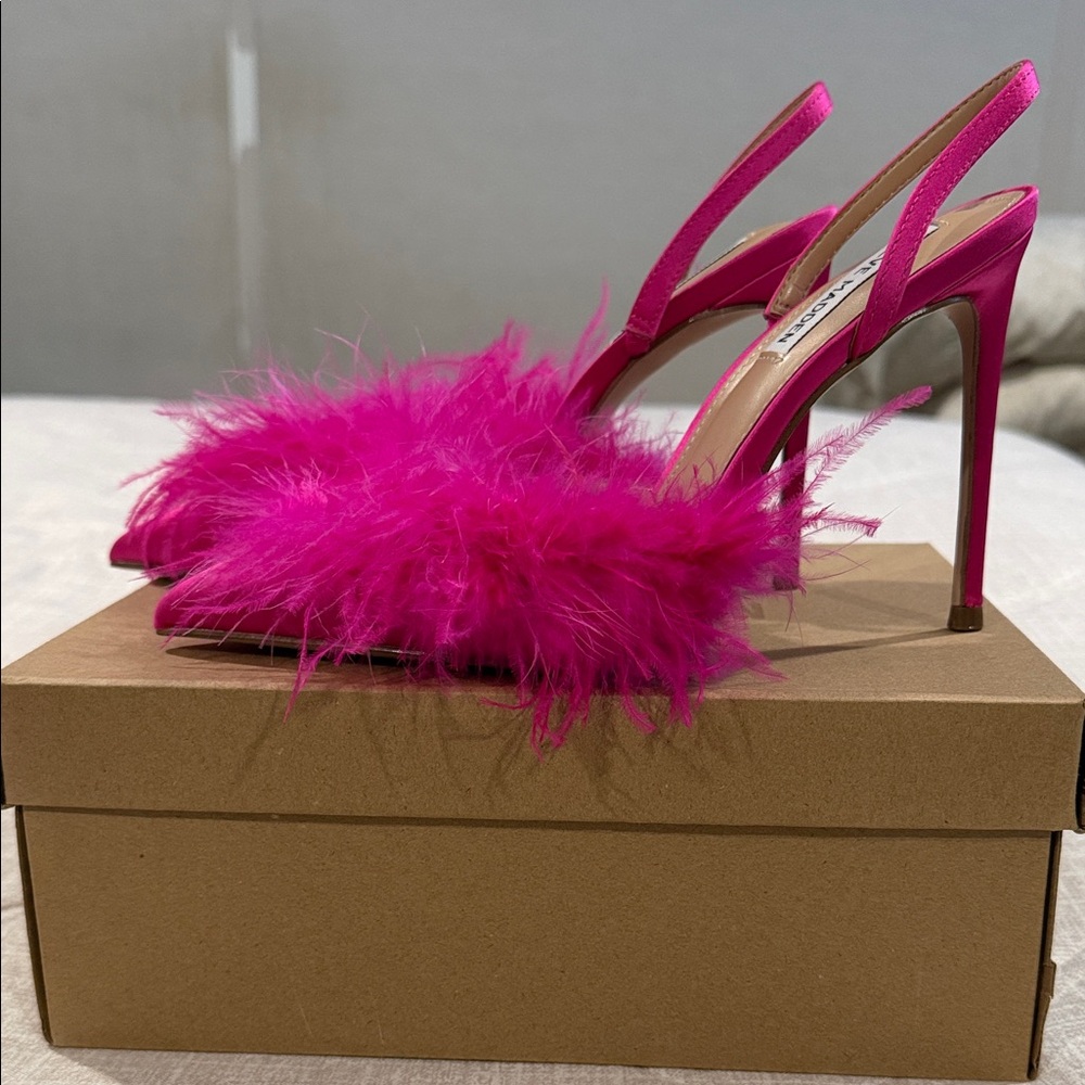 Steve Madden Hot Pink Feather Slingback Stiletto Heels